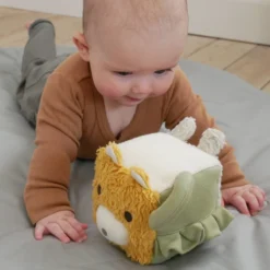 Cube D'éveil En Tissu Coton Bio Fred Franck & Fischer - Jouet Coton Bio -Jouets En Peluche Soldes cube d eveil en tissu coton bio fryd franck fischer peluche coton bio 2