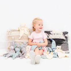 Doudou Plat Bébé Hoppa® LutinSisco Mousseline Ocre 24cm Coton Bio GOTS - Doudou Bébé -Jouets En Peluche Soldes doudou plat bebe hoppa lutin sisco mousseline ocre 24cm coton bio gots doudou bebe 1