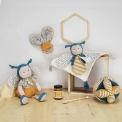 Doudou Plat Pollen L'abeille 25cm Coton Bio Doudou Et Compagnie® - Doudou Bio Français -Jouets En Peluche Soldes doudou plat pollen l abeille 25cm coton bio doudou et compagnie doudou bio francais 6