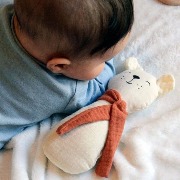 Hochet Coton Bio Bear APunt Barcelona®- Hochets Bébé Bio 2 Hochet Coton Bio Bear APunt Barcelona®- Hochets Bébé Bio – Image 2