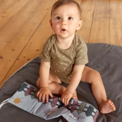 LÄSSIG Livre D'éveil En Tissus Tiny Farmer Lässig® Coton Bio Gots - Doudous Et Hochets Bio 18 LÄSSIG Livre D'éveil En Tissus Tiny Farmer Lässig® Coton Bio Gots - Doudous Et Hochets Bio -Jouets En Peluche Soldes livre d eveil en tissus tiny farmer laessig coton bio gots doudous et hochets bio 8