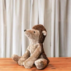 Peluche Hérisson Moyen Brun Coton Bio 29 Cm Senger® - Doudou Bio Naturel Senger -Jouets En Peluche Soldes peluche herisson brun coton bio 29 cm senger doudou bio naturel senger 2
