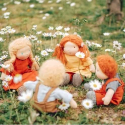 Poupée Garçon Waldorf Tio 28cmBlond Aux Yeux Bleus Coton Bio ChimpyToys® - Poupée Garçon Bio -Jouets En Peluche Soldes poupee garcon waldorf tio 28cm blond aux yeux bleus coton bio chimpytoys poupee garcon bio 4