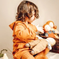 Poupée Garçon Waldorf Tio 28cmBlond Aux Yeux Bleus Coton Bio ChimpyToys® - Poupée Garçon Bio -Jouets En Peluche Soldes poupee garcon waldorf tio 28cm blond aux yeux bleus coton bio chimpytoys poupee garcon bio 6