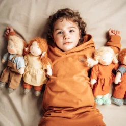 Poupée WaldorfMarie 28cm Rousse Aux Yeux Bruns Coton Bio ChimpyToys® - Véritable Poupée Waldorf -Jouets En Peluche Soldes poupee waldorf marie 28cm rousse aux yeux bruns coton bio chimpytoys veritable poupee waldorf 5