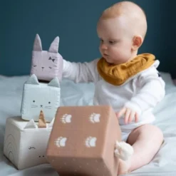 Cubes D'activité En Tissus Doux Animaux Fabelab® Coton Bio GOTS-Jouet Bio Scandinave 7 Cubes D'activité En Tissus Doux Animaux Fabelab® Coton Bio GOTS-Jouet Bio Scandinave -Jouets En Peluche Soldes tapis d eveil activites dans les bois fabelab coton bio gots jouet bio scandinave 2